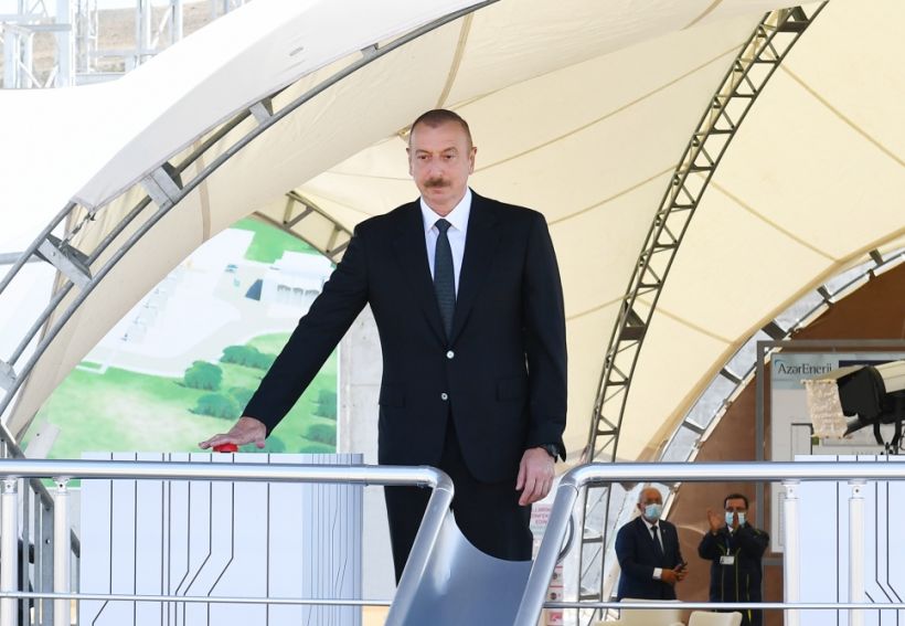 Президент Ильхам Алиев ознакомился со строительством 330/220/110-киловольтной электроподстанции «Гобу» ВИДЕО