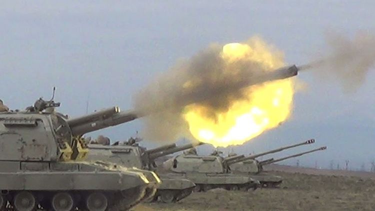Combat firing carried out from "Msta-S" self-propelled howitzer -  VIDEO