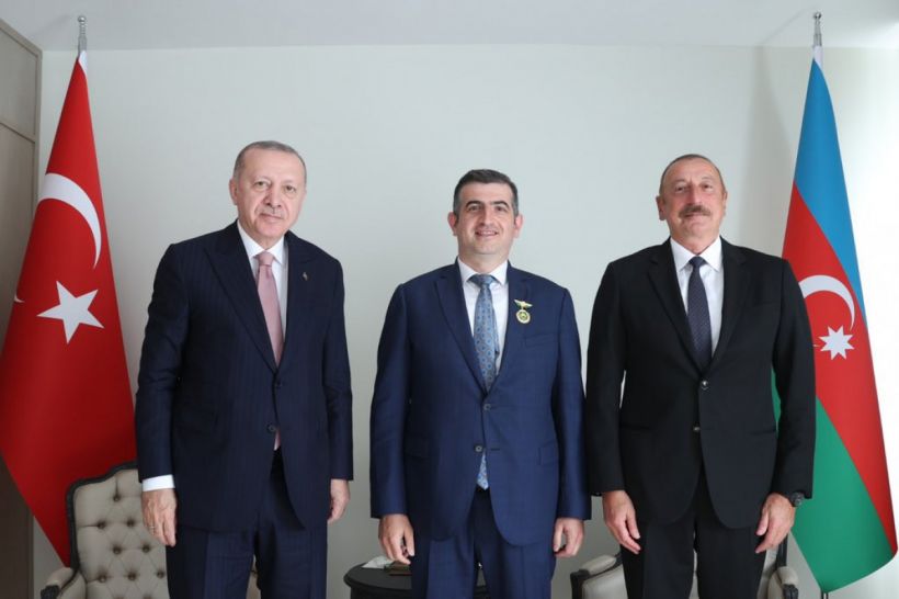 Prezident İlham Əliyev Haluk Bayraktarı “Qarabağ” ordeni ilə təltif edib