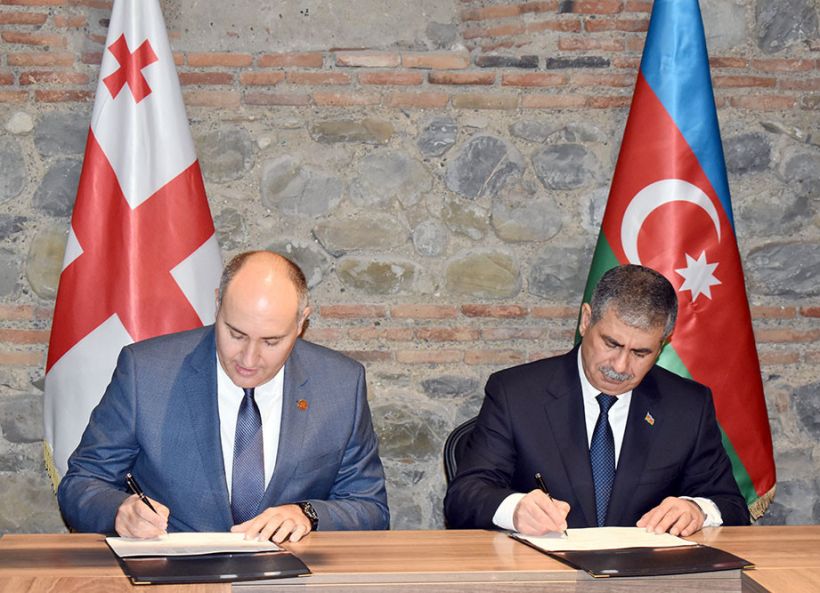 Azərbaycan və Gürcüstan arasında hərbi əməkdaşlıq sahəsində memorandum imzalanıb