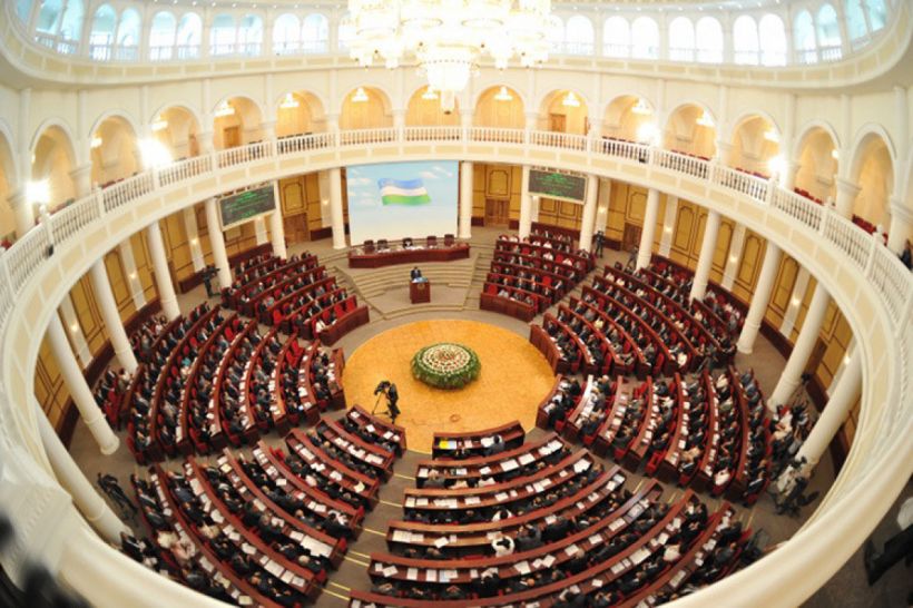 Özbəkistan parlamenti Qaraqalpaqın statusunun saxlanmasını dəstəkləyib