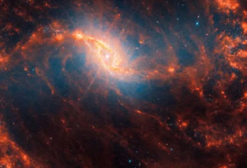 “James Webb” teleskopu 14 spiralvari qalaktikanın şəkillərini çəkib