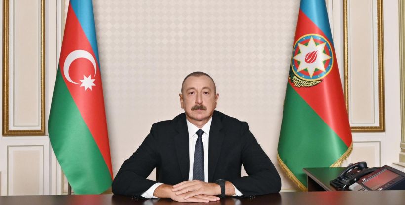 Qazaxıstan Respublikasının birinci Prezidenti Nursultan Nazarbayevdən