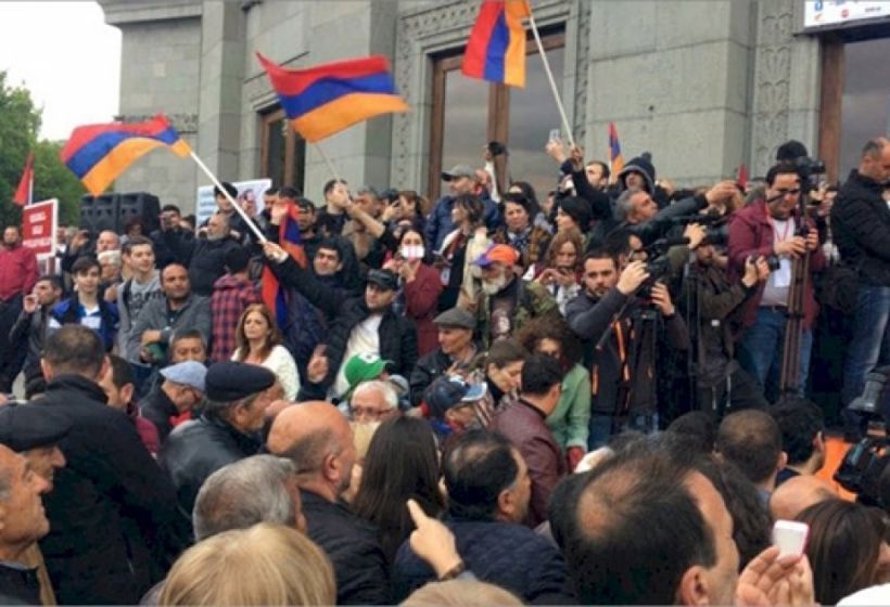 Ermənistan XİN binası qarşısında etiraz aksiyası keçirilir