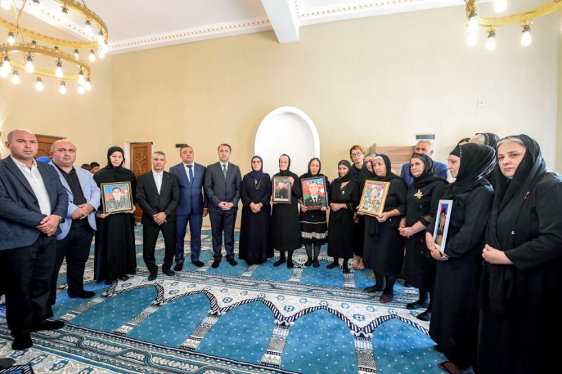 Naxçıvanda Anım Günündə Şəhidlər məscidi istifadəyə verilib